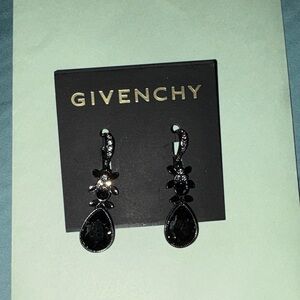 New on Card Givenchy Elegant Black Floral Drop Earrings